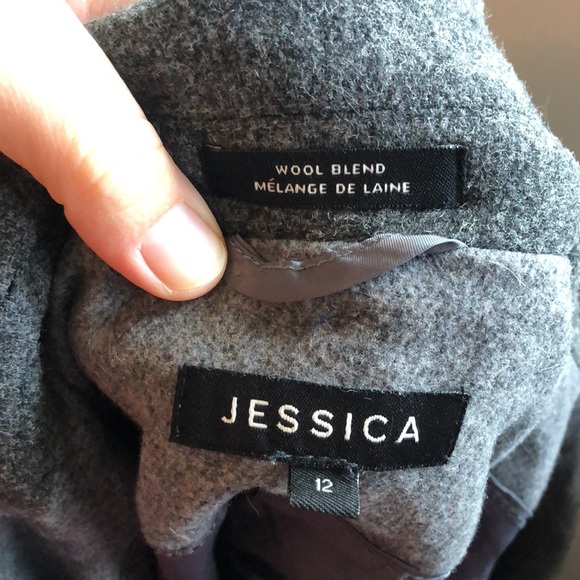 Gorgeous 2 tone grey skirt suit - Picture 6 of 7